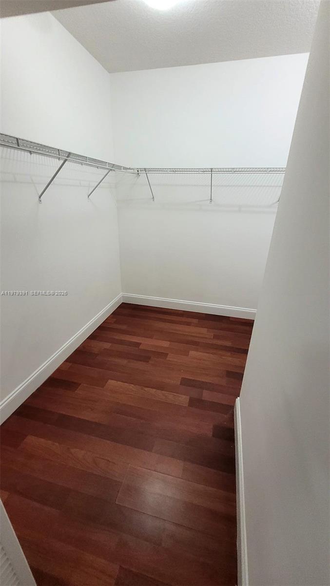 image Brickell on the River South7