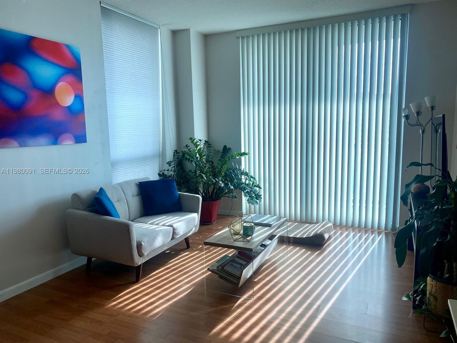 image Gallery Art Condos3