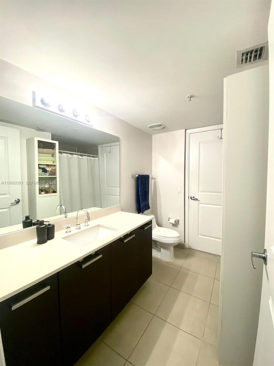 image Gallery Art Condos5