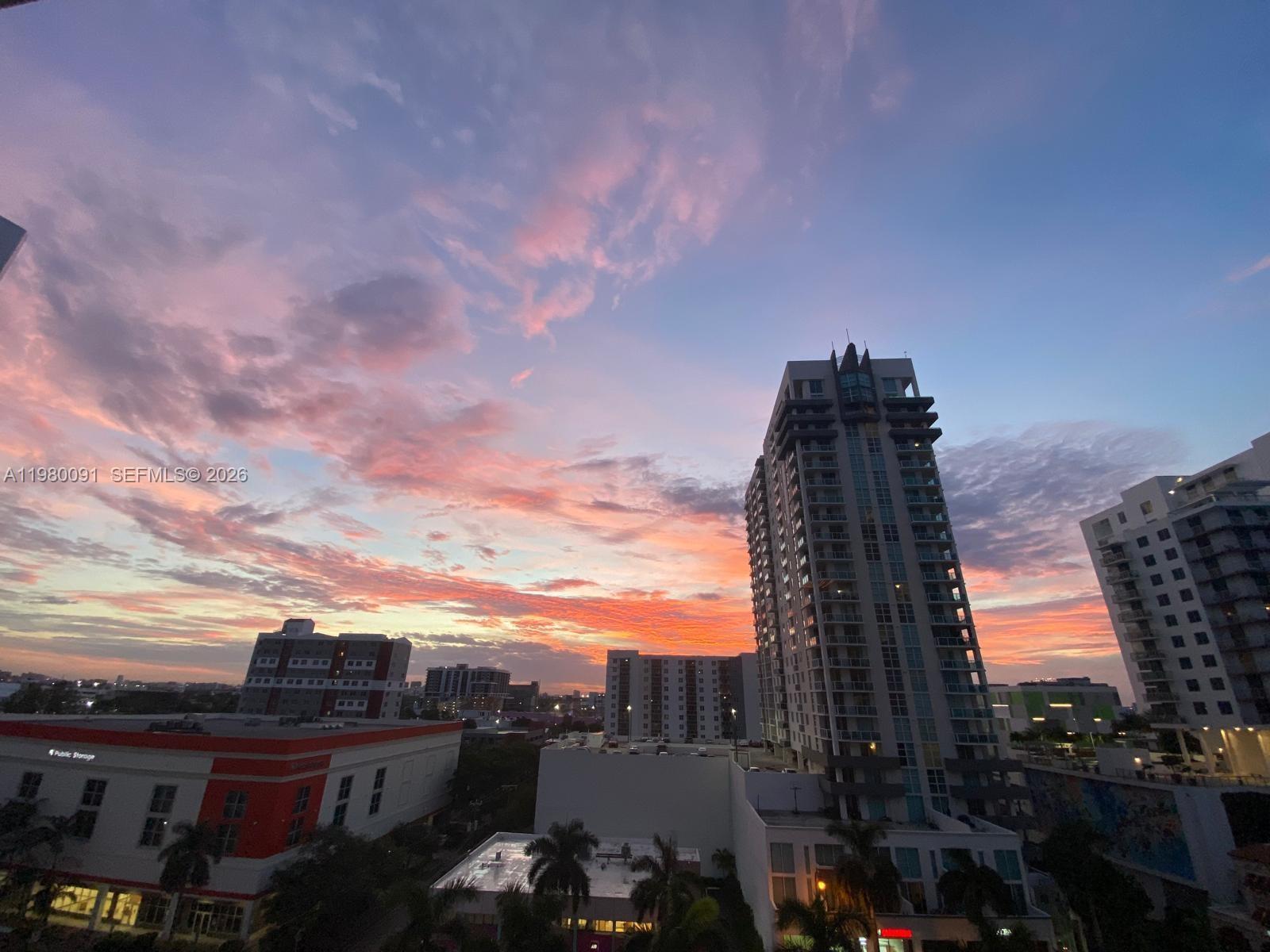 image Gallery Art Condos8