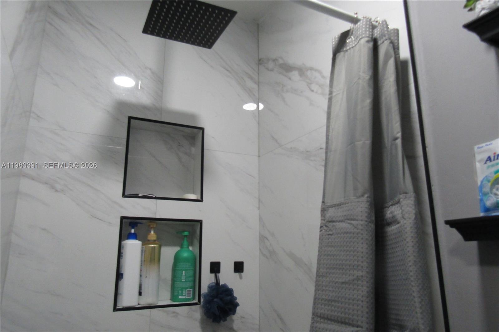 2223 NW 32nd St Miami, FL 33142