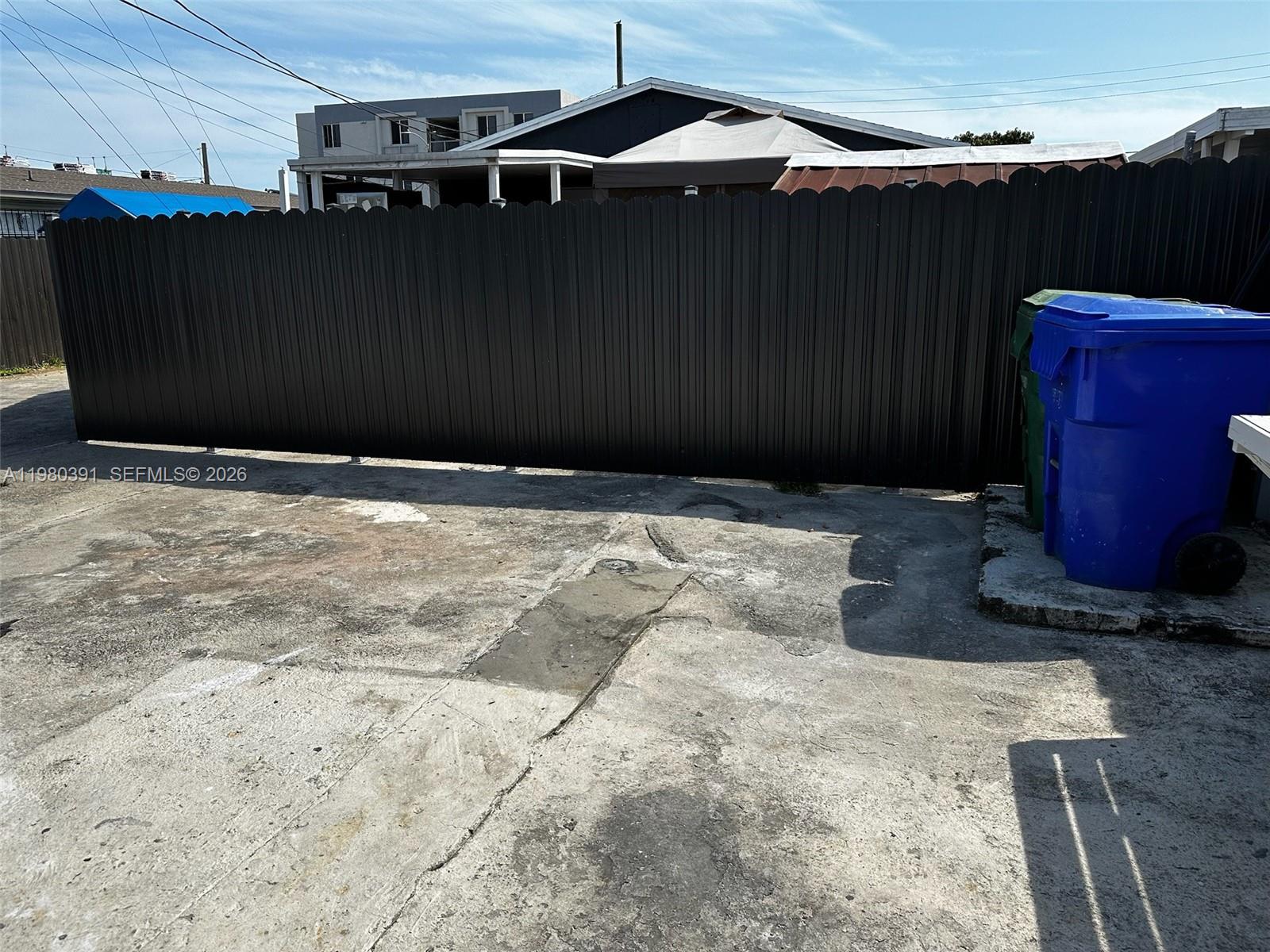 2223 NW 32nd St Miami, FL 33142