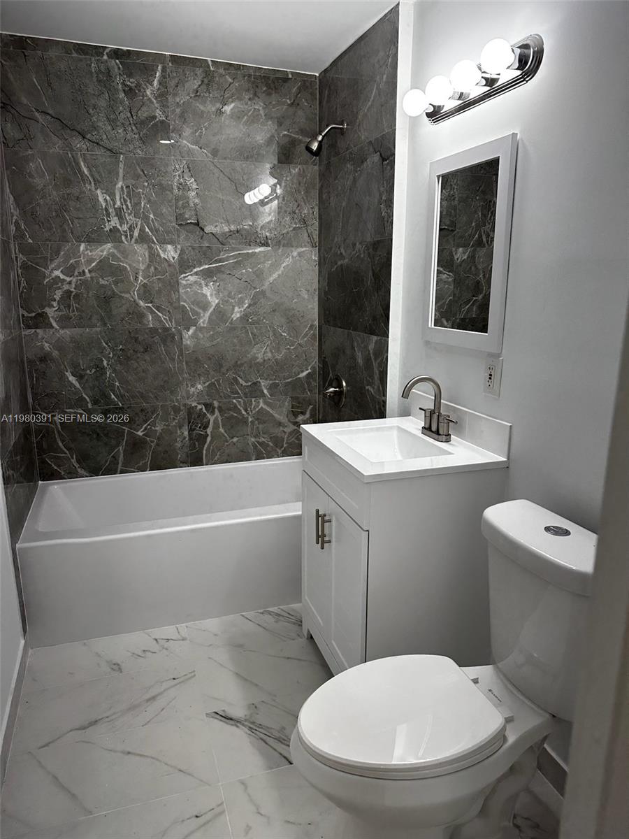 2223 NW 32nd St Miami, FL 33142