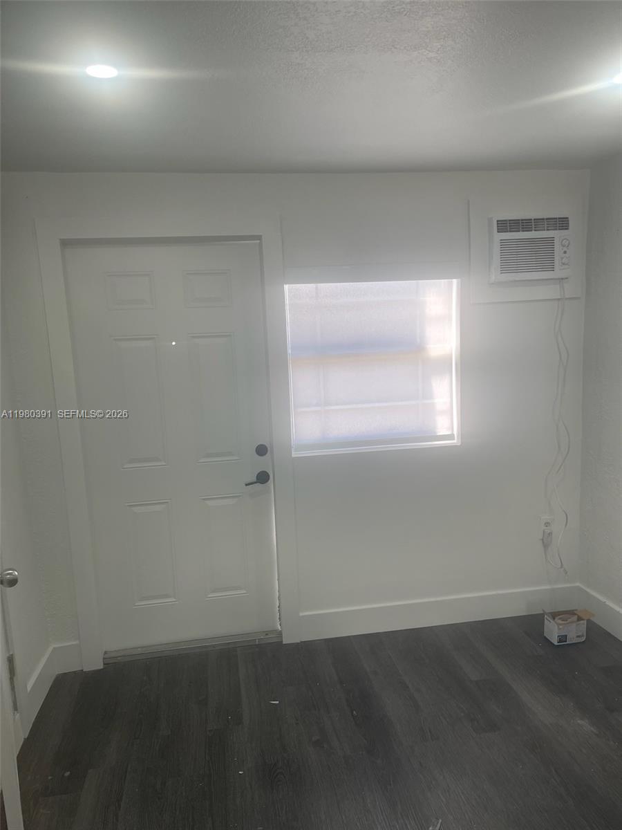 2223 NW 32nd St Miami, FL 33142