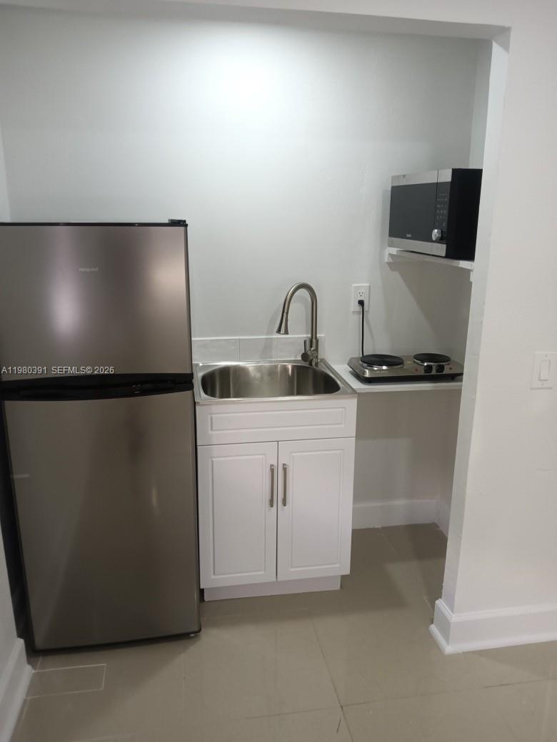 2223 NW 32nd St Miami, FL 33142