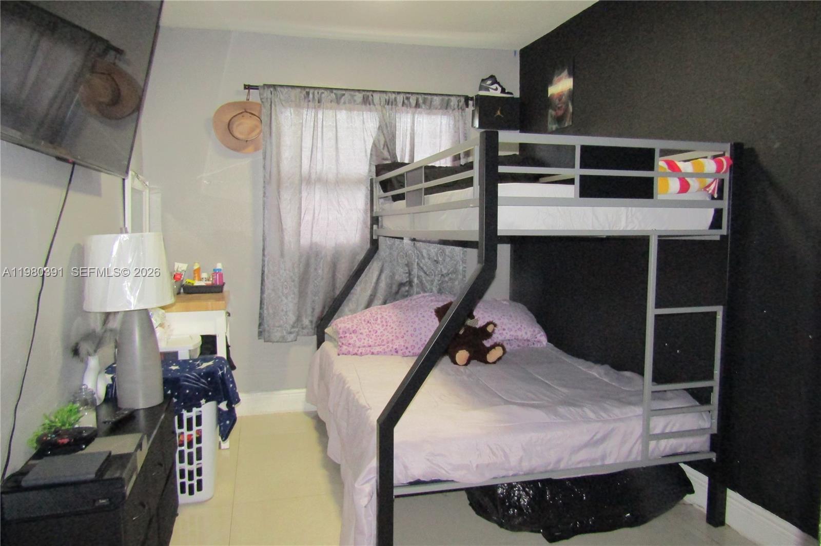 2223 NW 32nd St Miami, FL 33142