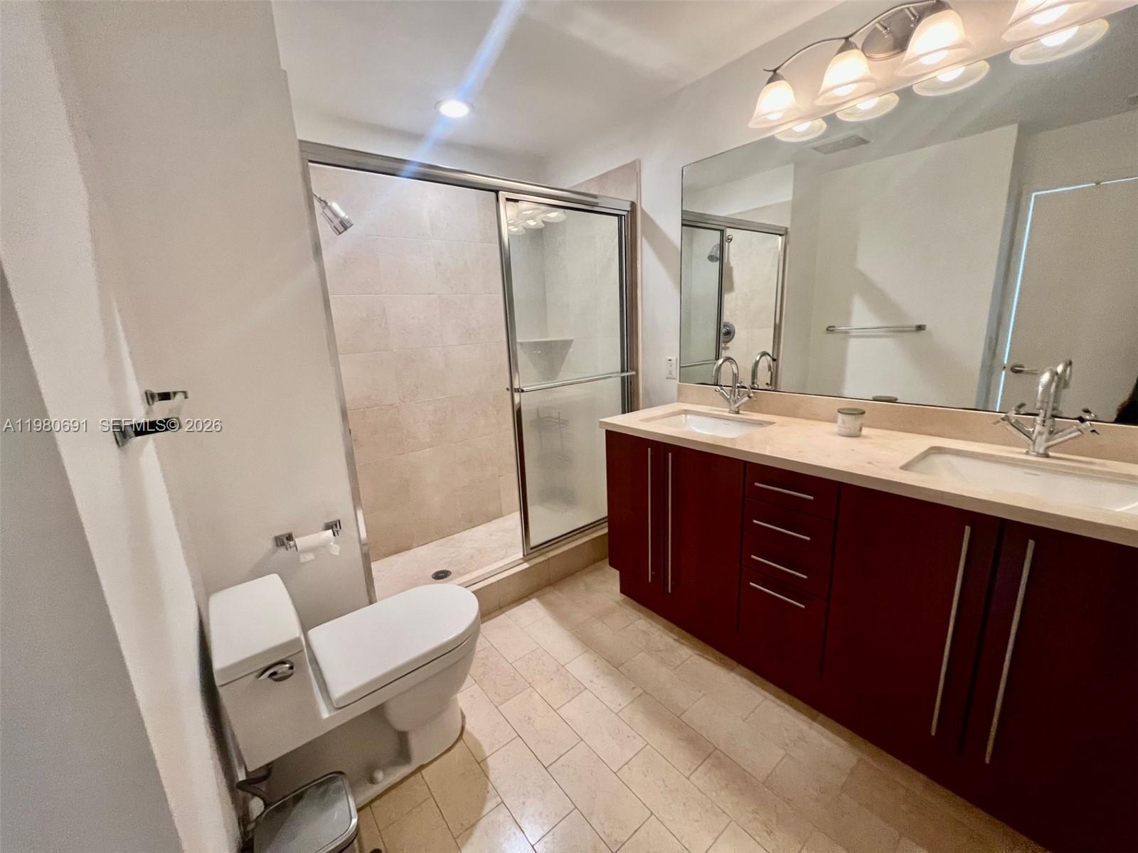 1111 SW 1st Ave #3223 Miami, FL 33130