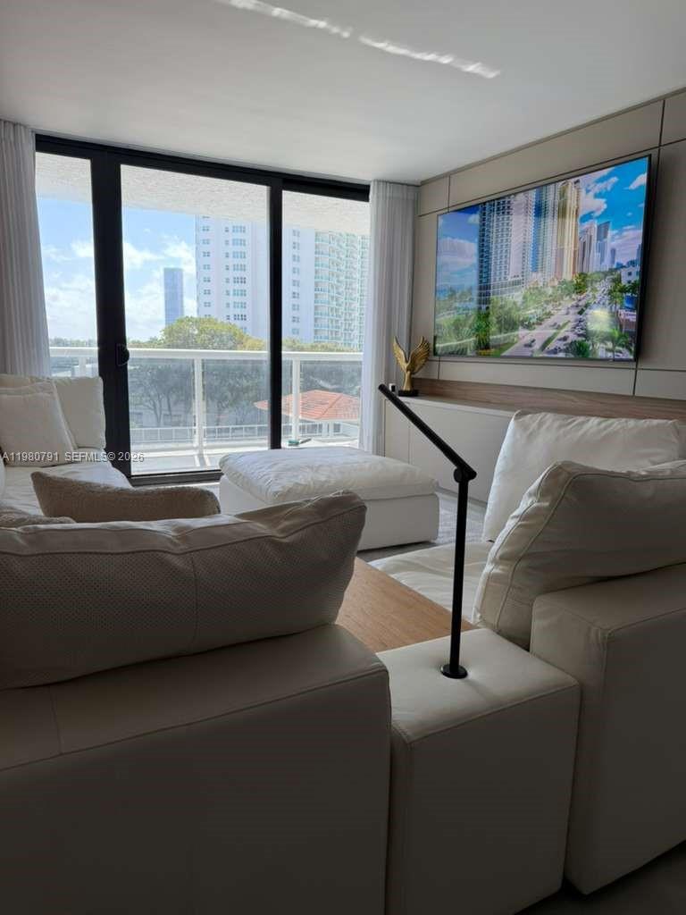 20505 E Country Clb Dr #534 Aventura, FL 33180