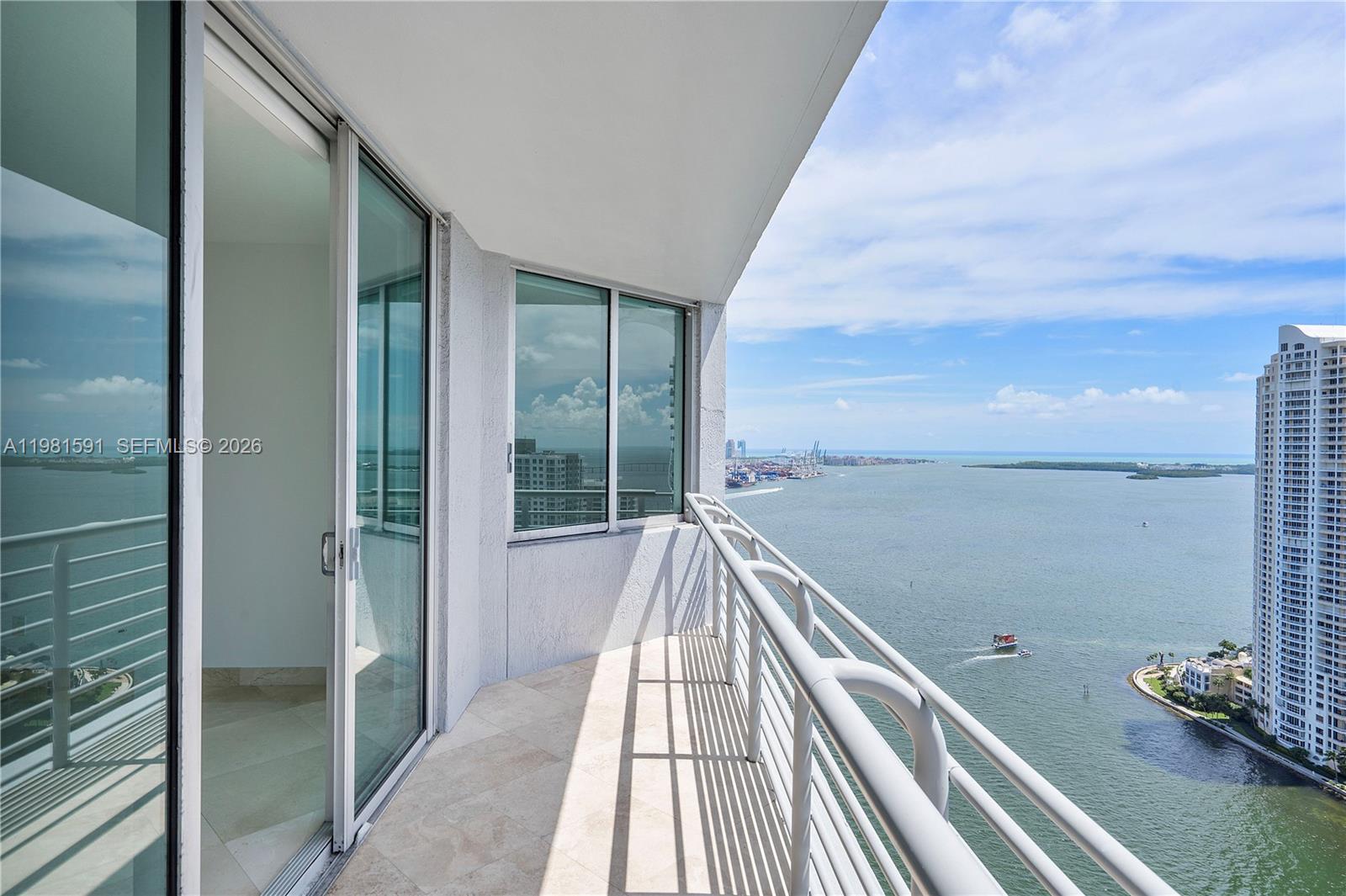 325 S Biscayne Blvd #3721 Miami, FL 33131