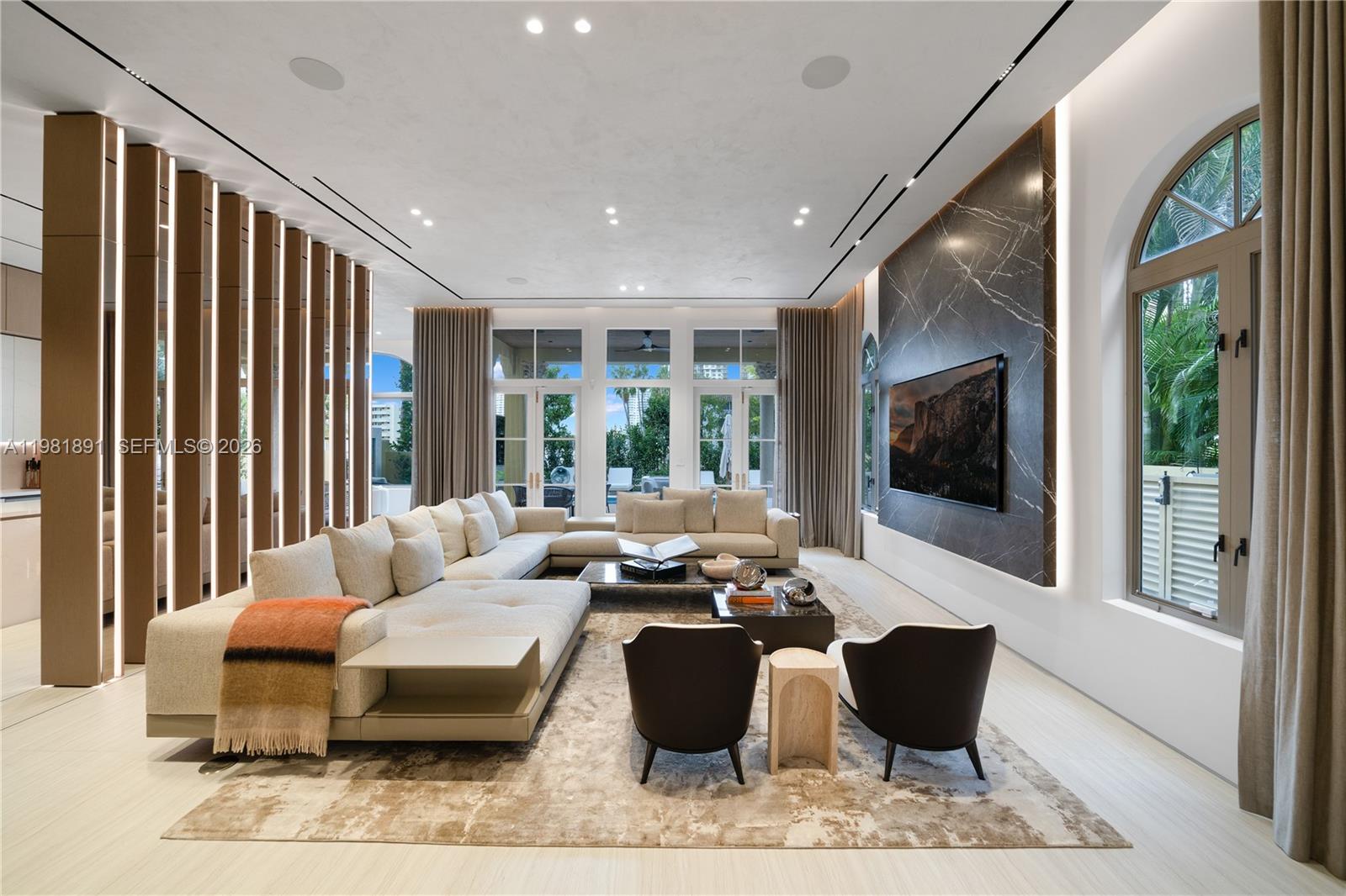 1522 Island Blvd Aventura, FL 33160