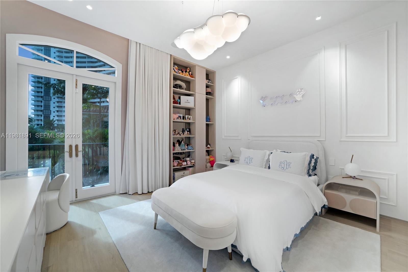 1522 Island Blvd Aventura, FL 33160