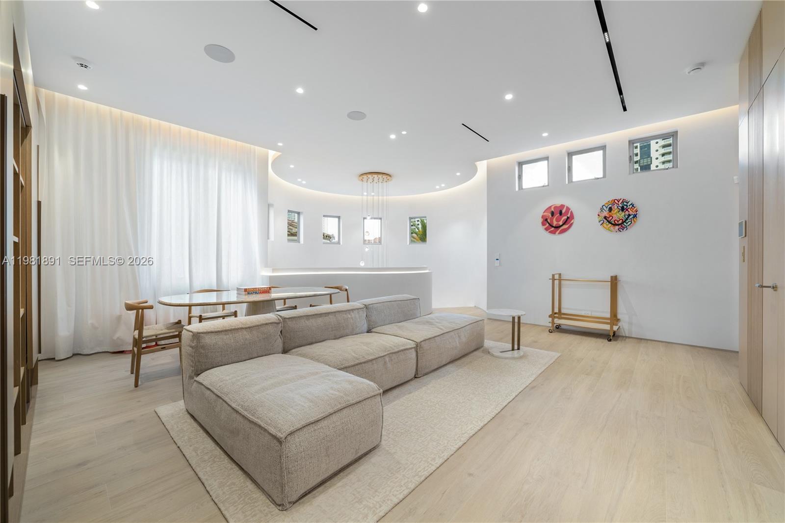 1522 Island Blvd Aventura, FL 33160