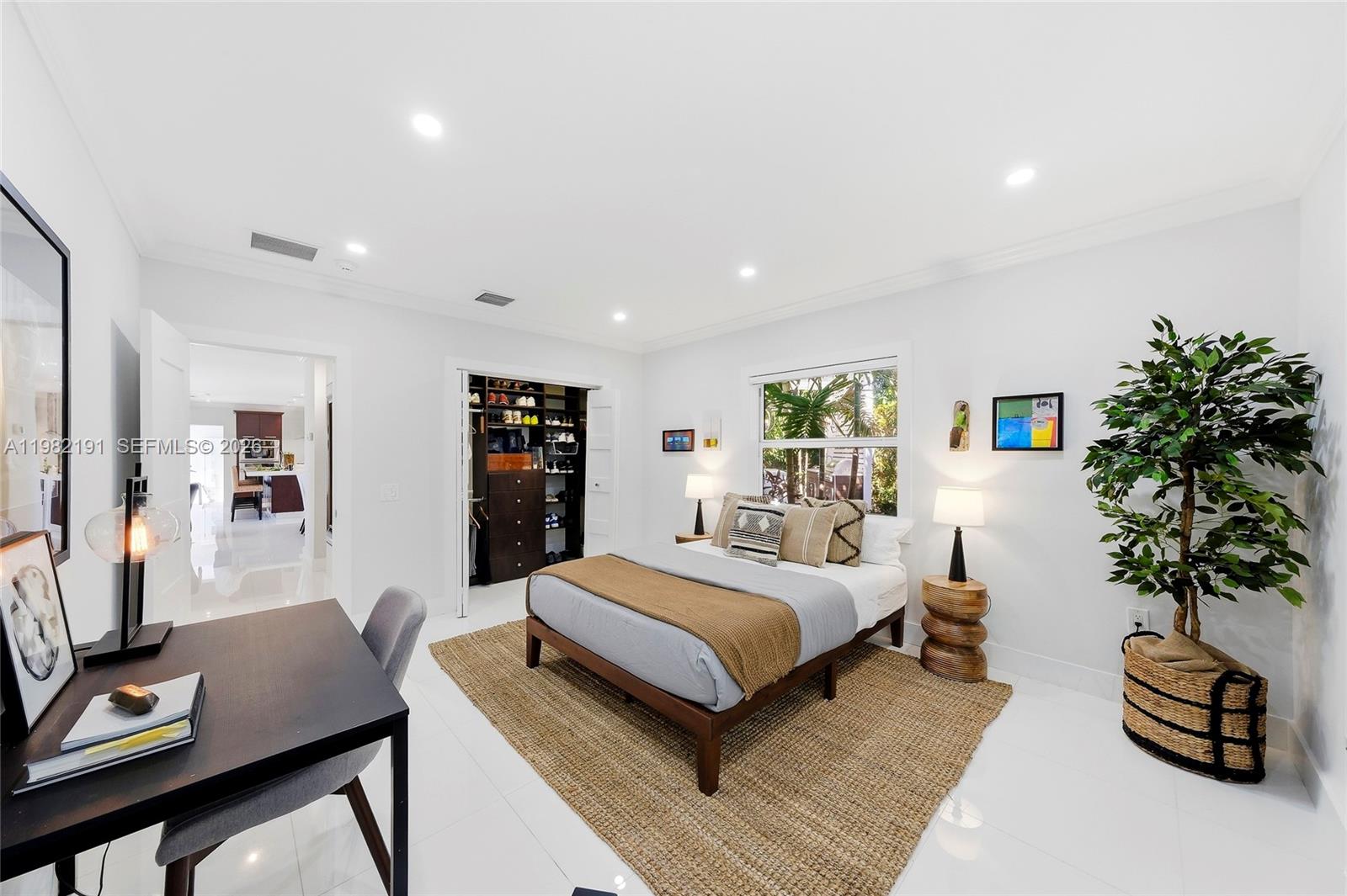 1133 NE 88th St Miami, FL 33138