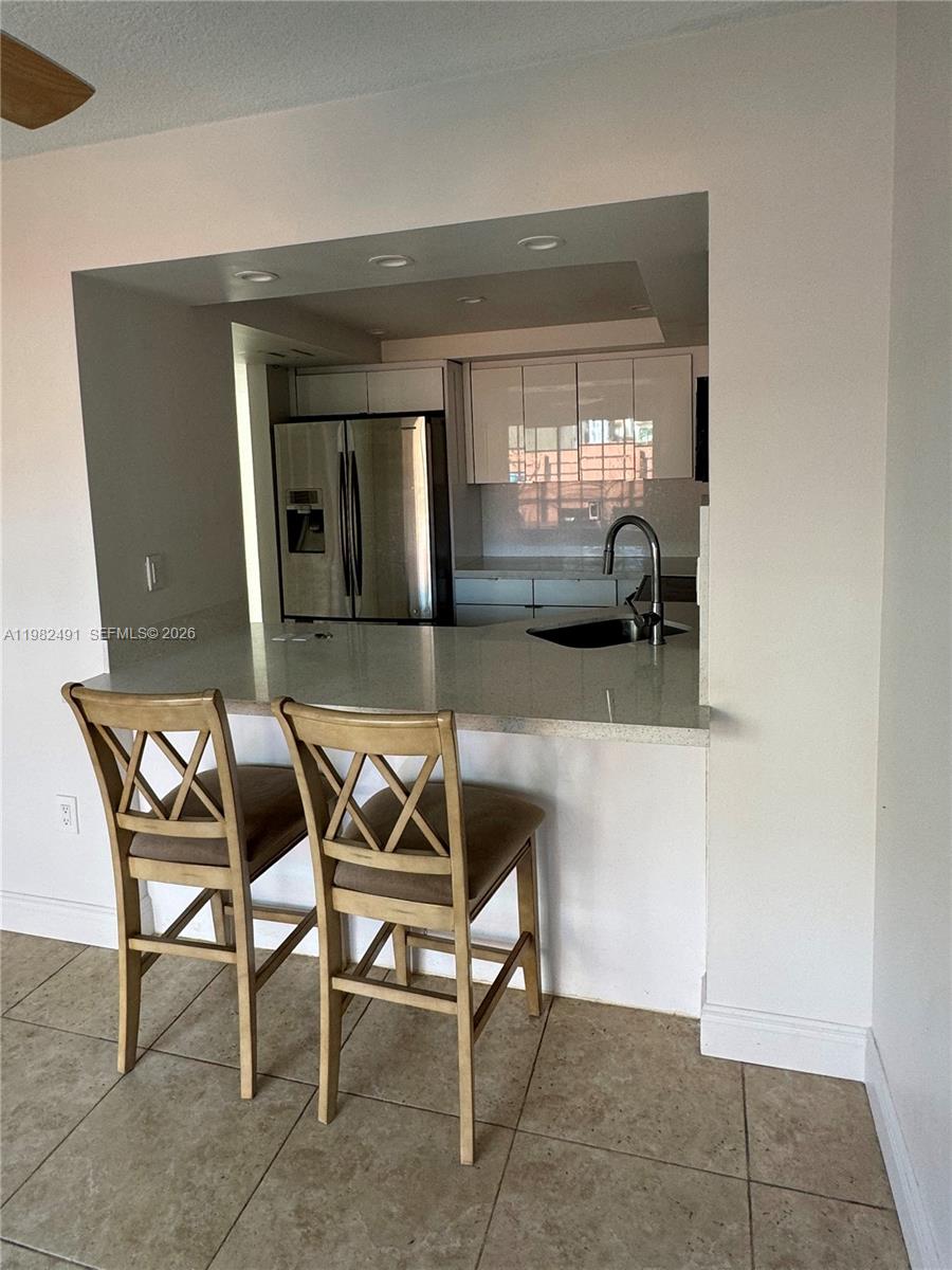 10220 SW 77th Ct Miami, FL 33156