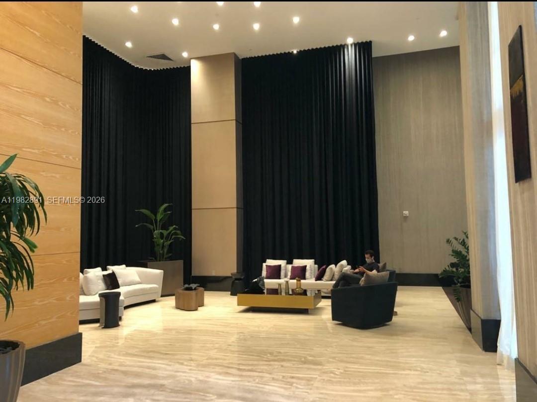 950 N Brickell Bay Dr #3002 Miami, FL 33131