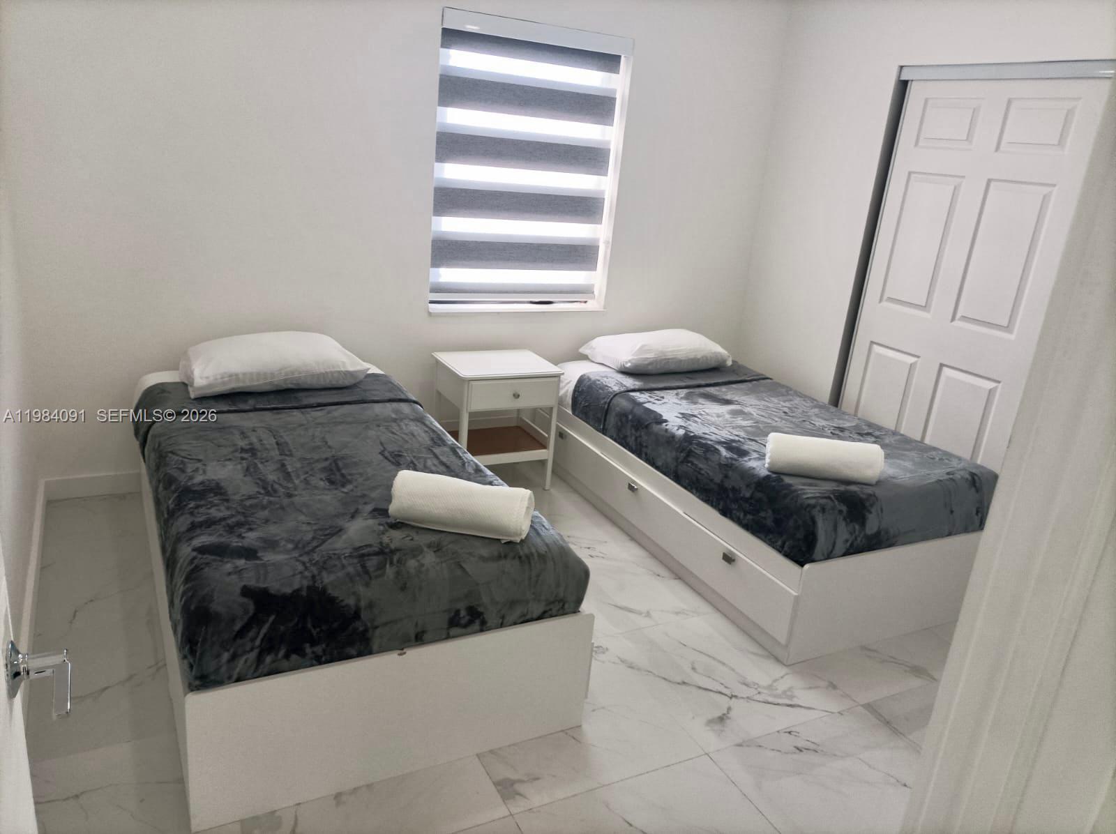 1220 NW 37th Ave Miami, FL 33125