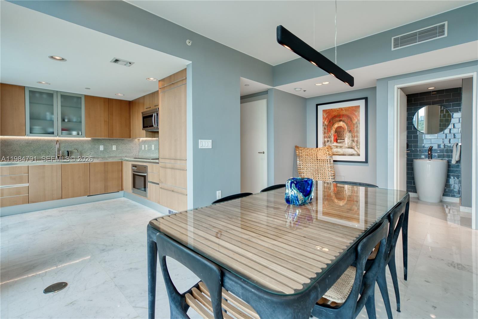 image Grovenor House9