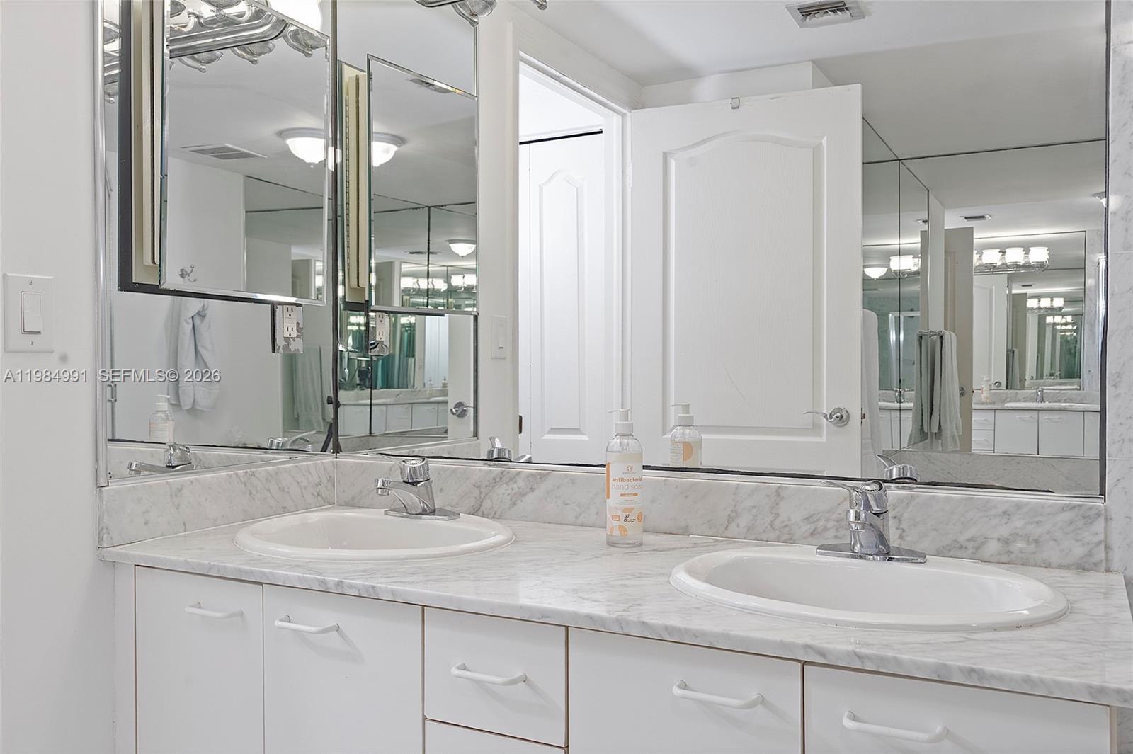9455 Collins Ave #409 Surfside, FL 33154
