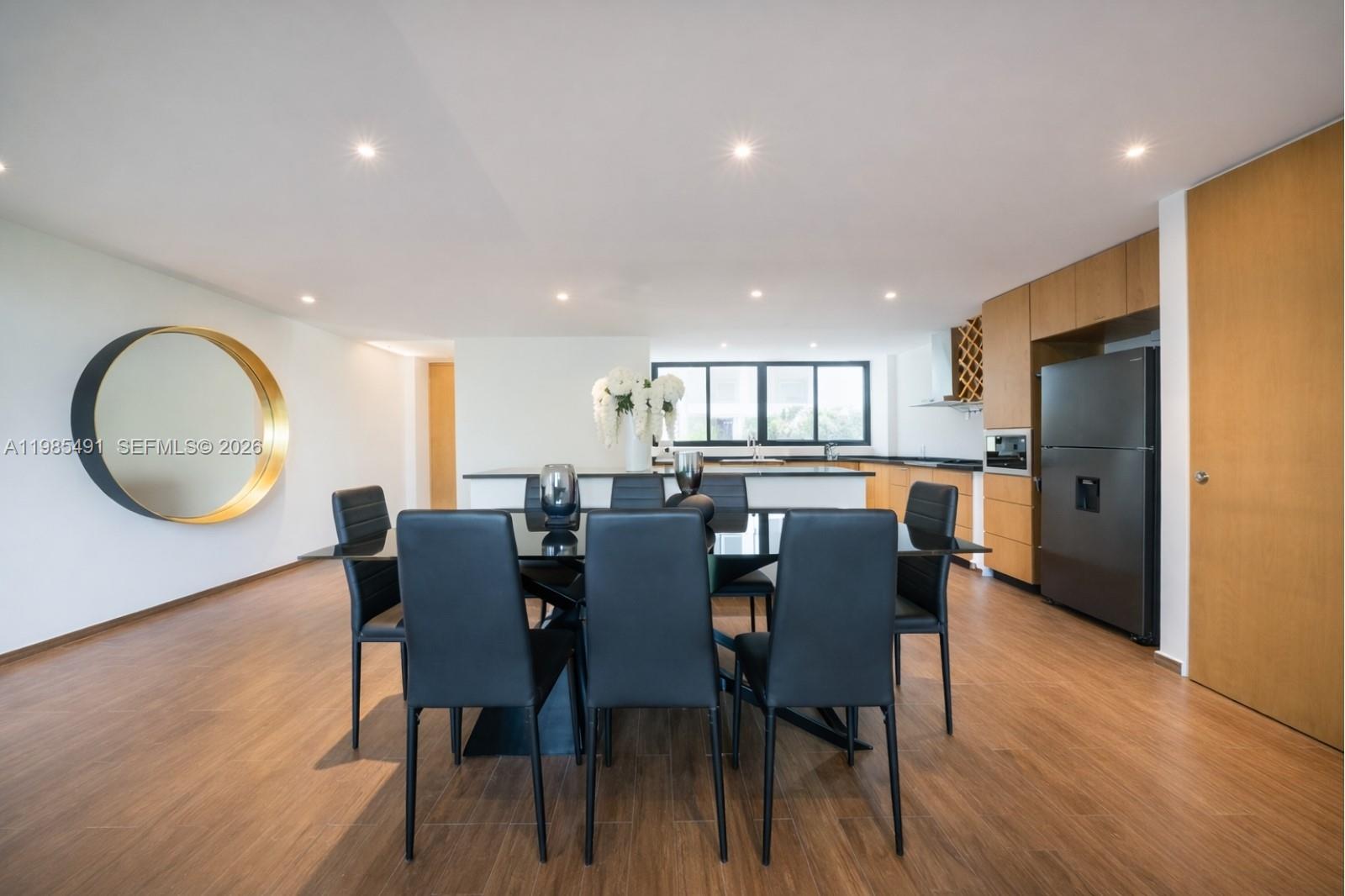 Avenida Ctm #107 Playa Del Carmen, FL 77728