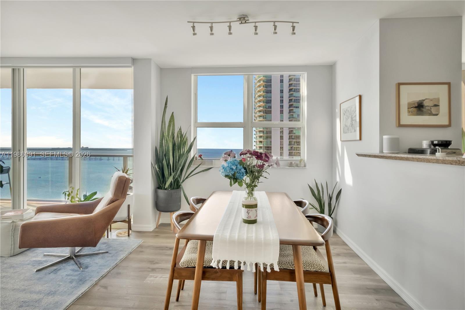 image The Mark on Brickell2