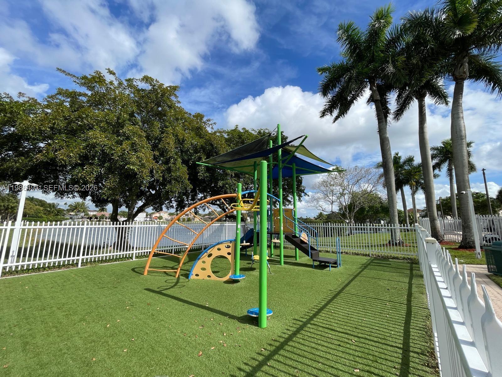 111 NW 151st Ave Pembroke Pines, FL 33028