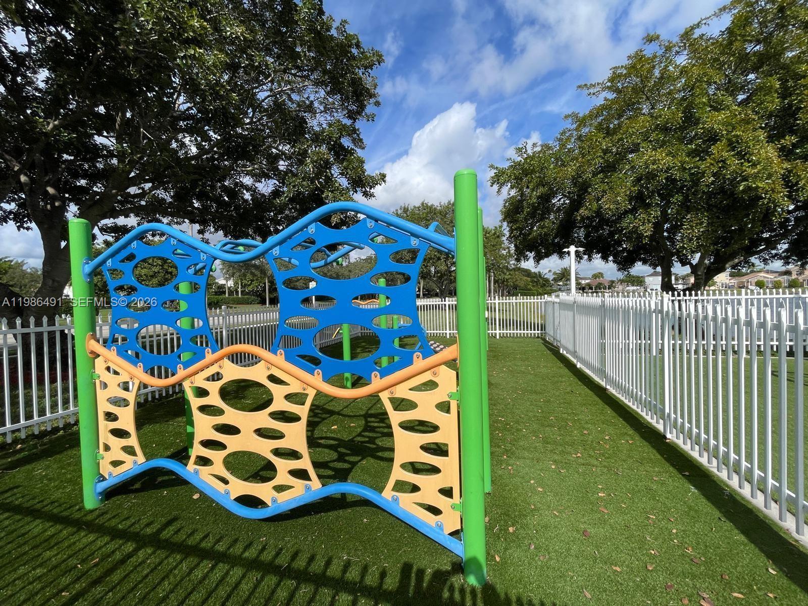 111 NW 151st Ave Pembroke Pines, FL 33028