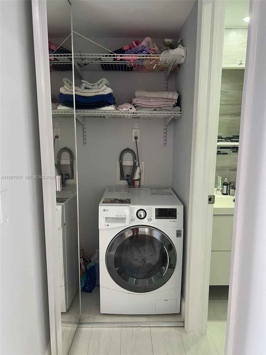 1301 NE Miami Gdns Dr #1013W Miami, FL 33179