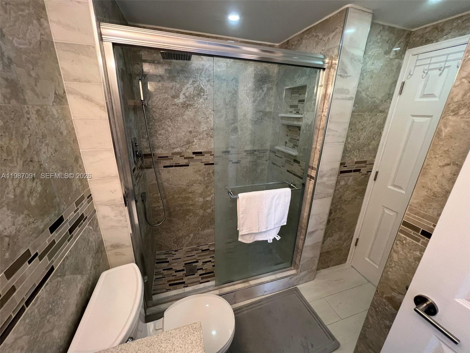 1301 NE Miami Gdns Dr #1013W Miami, FL 33179