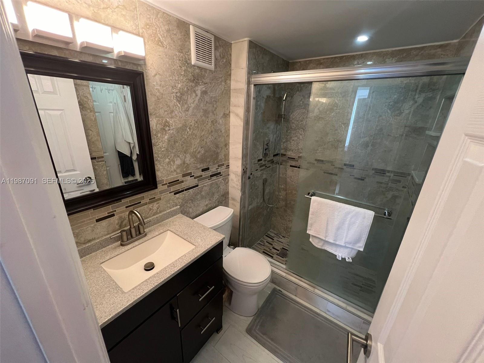 1301 NE Miami Gdns Dr #1013W Miami, FL 33179