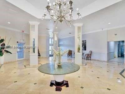 1301 NE Miami Gdns Dr #1013W Miami, FL 33179
