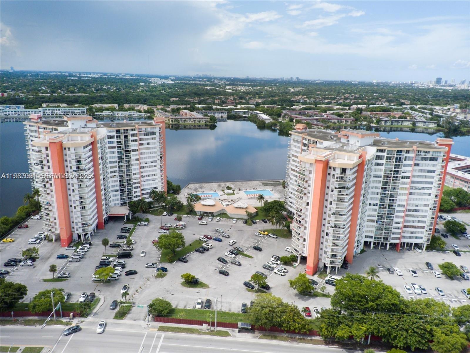 1301 NE Miami Gdns Dr #1013W Miami, FL 33179