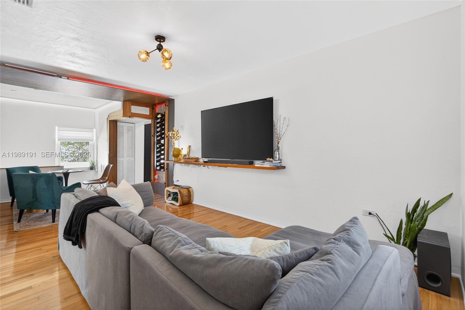 2431 SW 4th St Miami, FL 33135