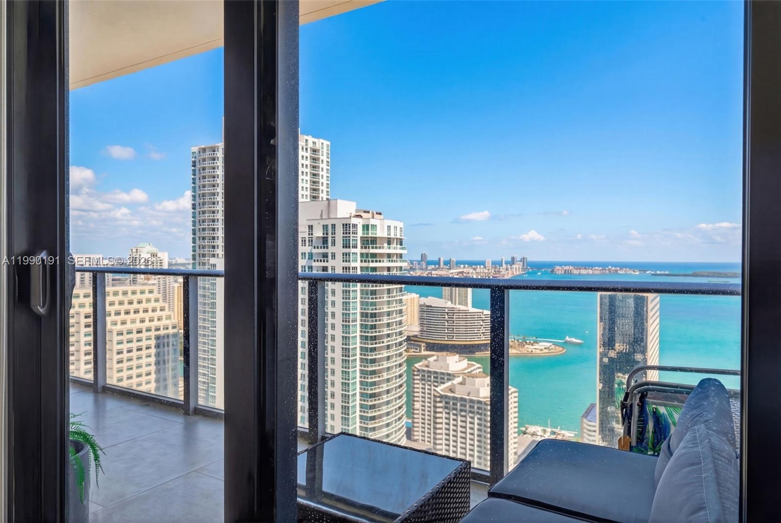 1010 Brickell Ave #4203 Miami, FL 33131
