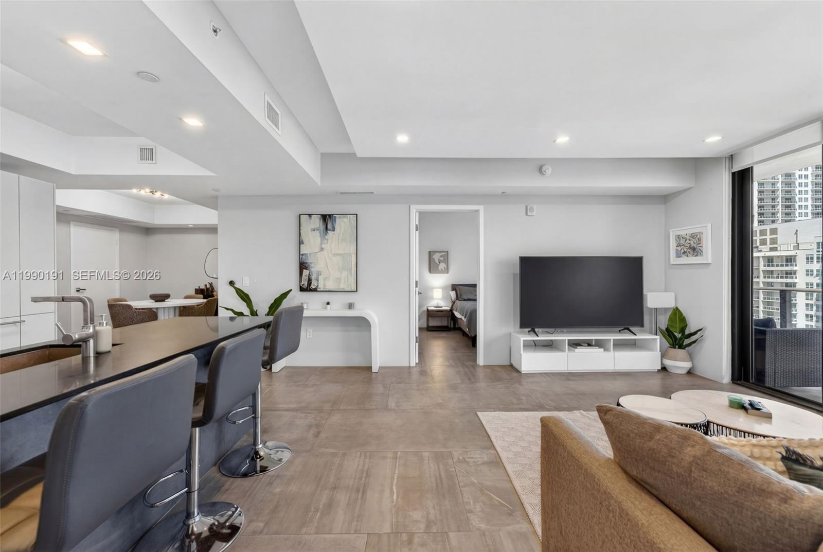 1010 Brickell Ave #4203 Miami, FL 33131