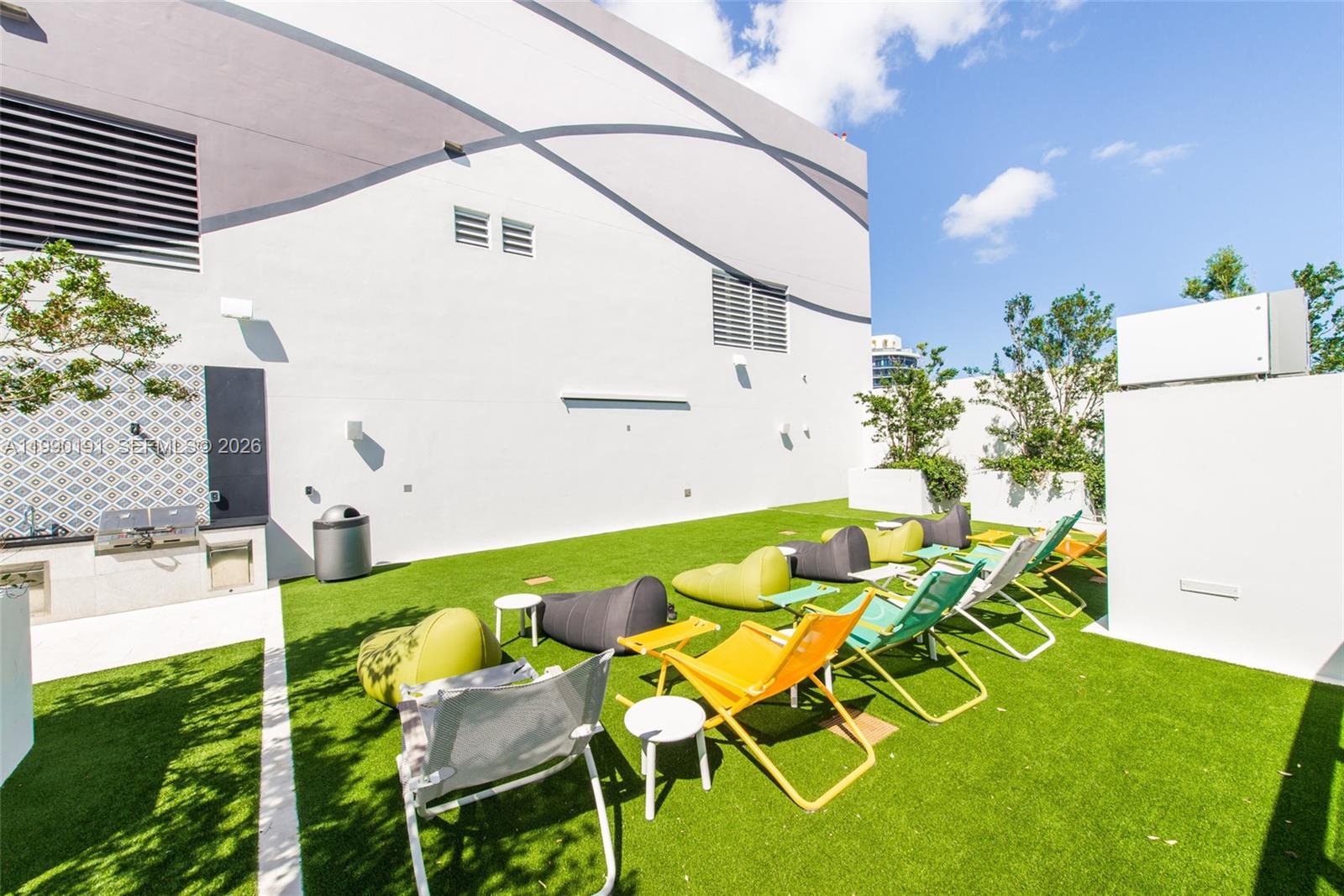 1010 Brickell Ave #4203 Miami, FL 33131