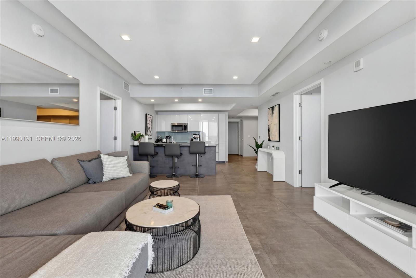 1010 Brickell Ave #4203 Miami, FL 33131