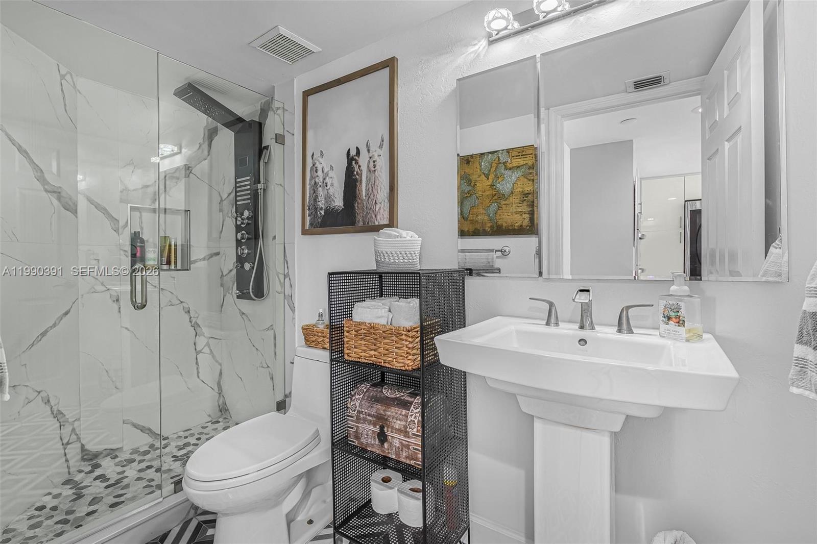 3500 Mystic Pointe Dr #604 Aventura, FL 33180