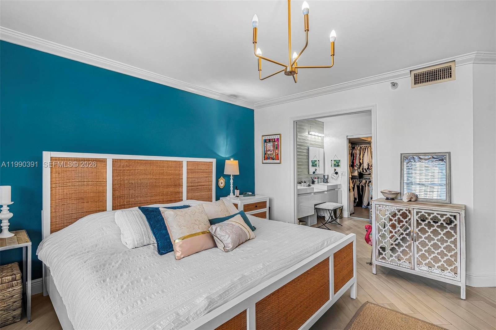 3500 Mystic Pointe Dr #604 Aventura, FL 33180