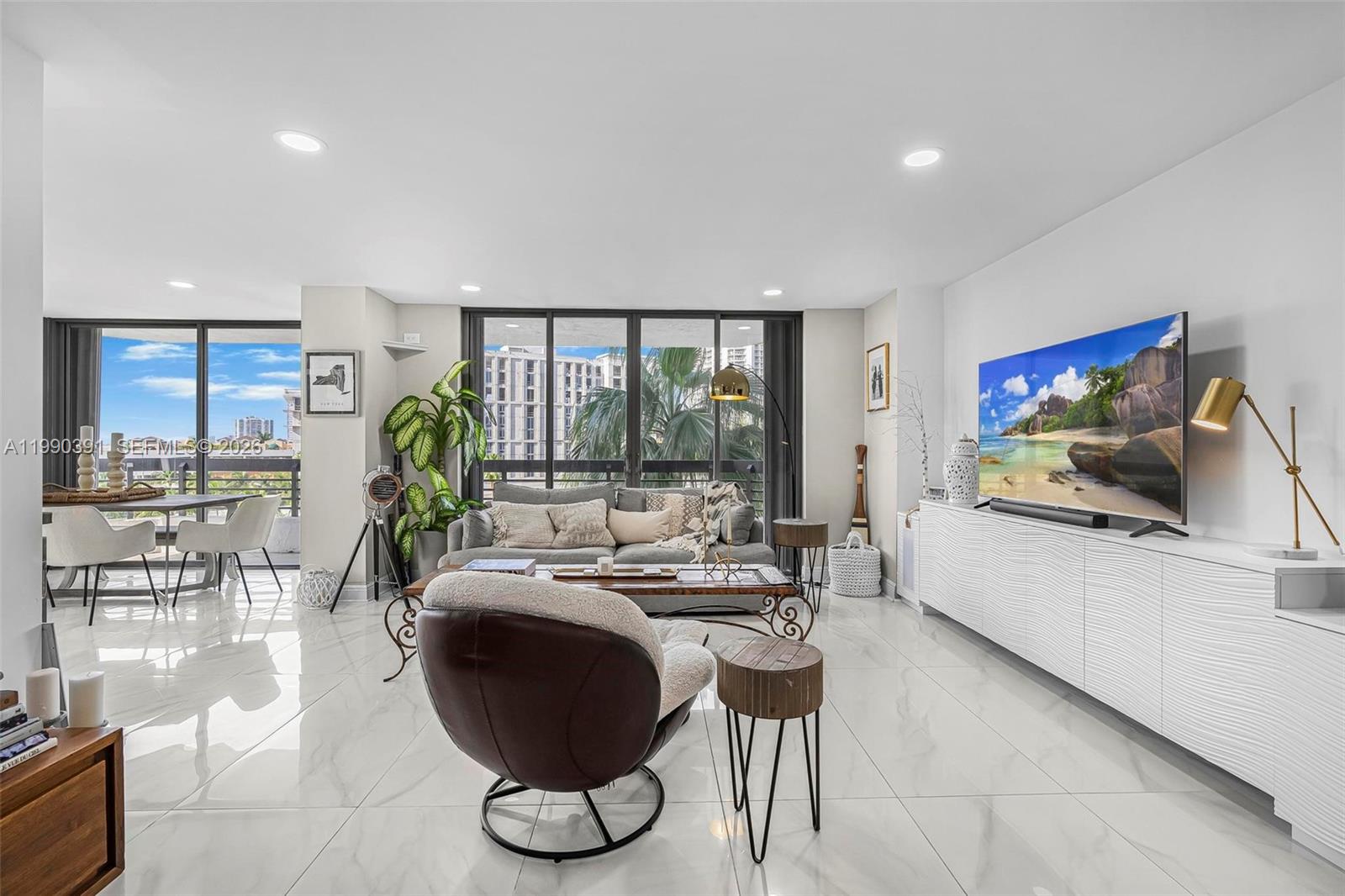 3500 Mystic Pointe Dr #604 Aventura, FL 33180