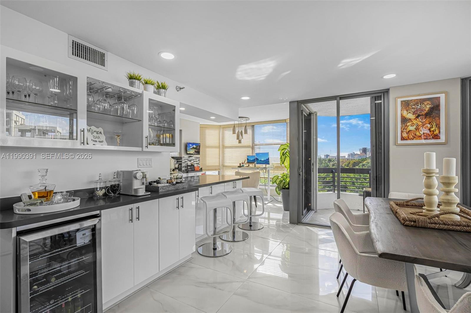 3500 Mystic Pointe Dr #604 Aventura, FL 33180