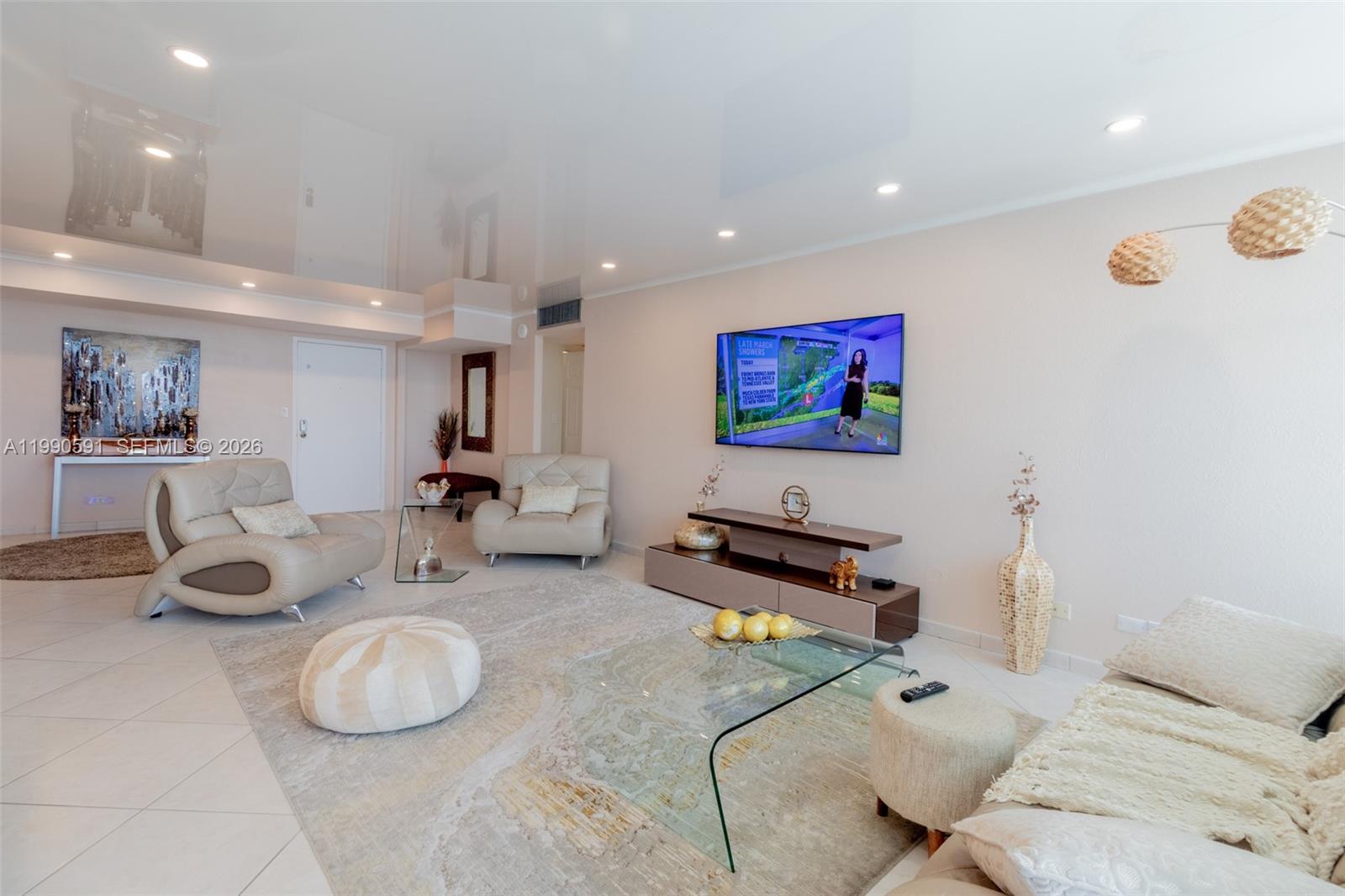 301 174th #2417 Sunny Isles Beach, FL 33160