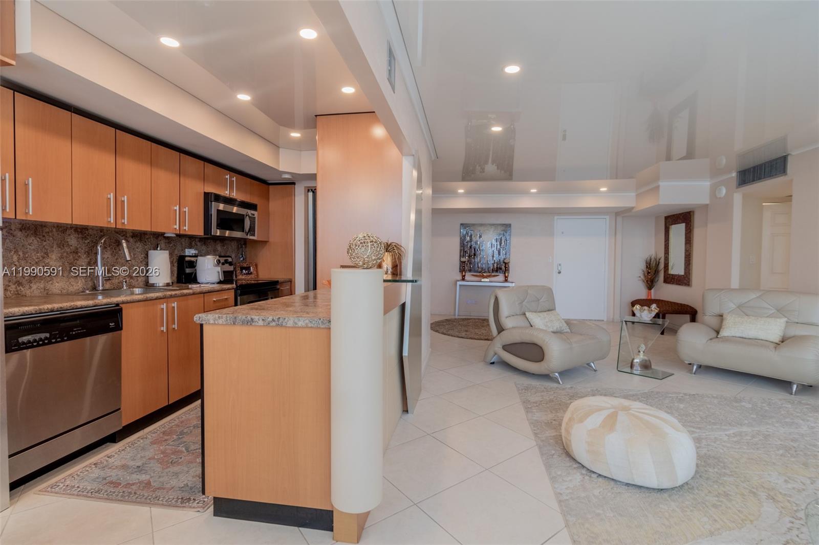 301 174th #2417 Sunny Isles Beach, FL 33160