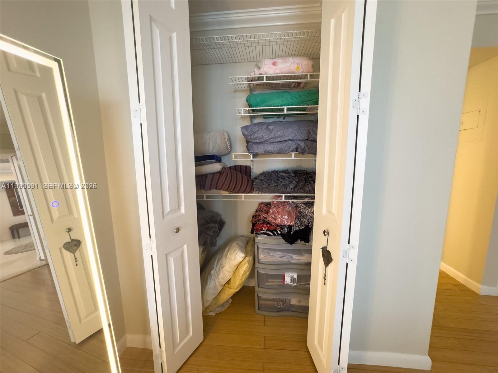 301 174th #2417 Sunny Isles Beach, FL 33160