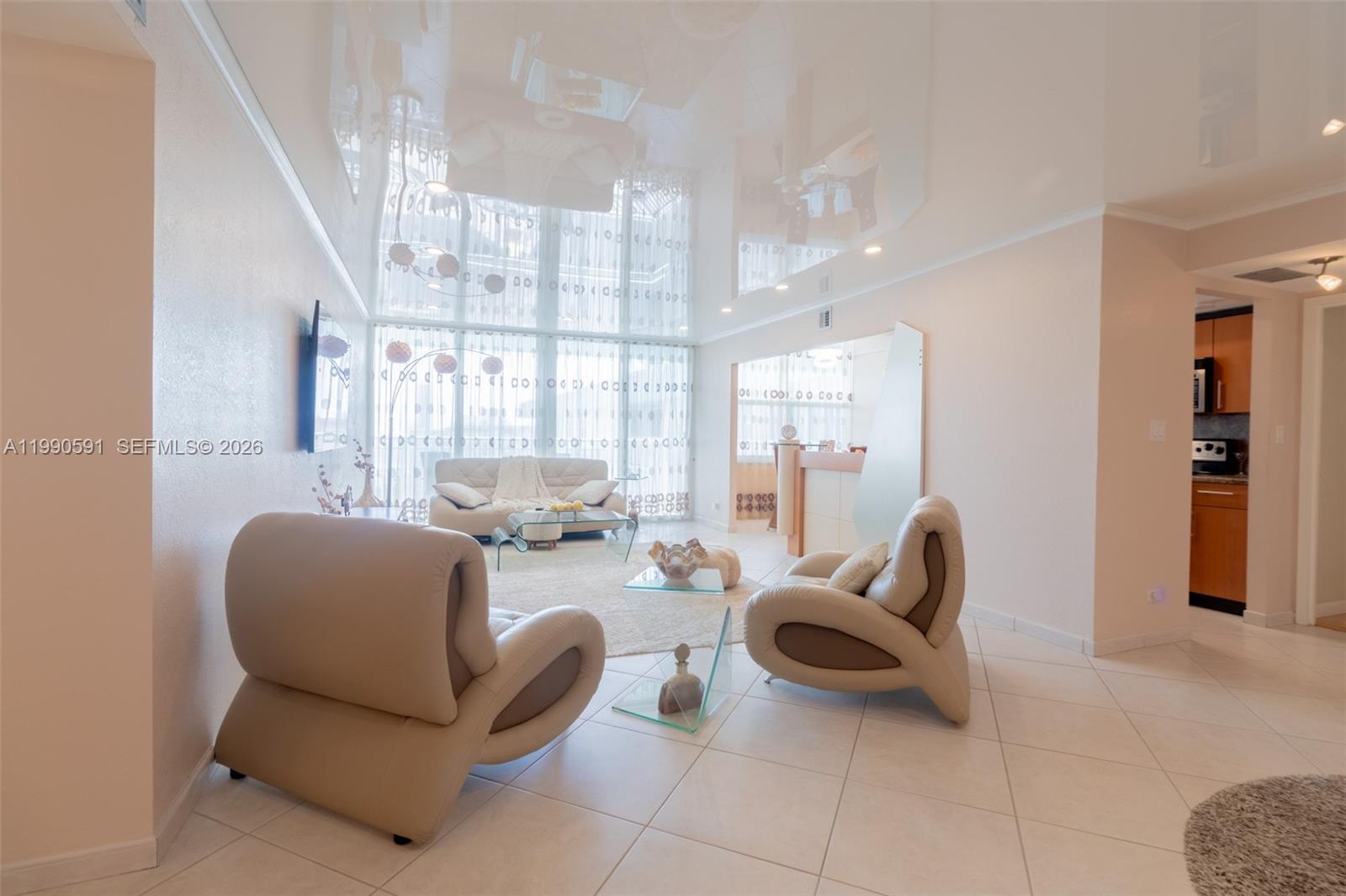 301 174th #2417 Sunny Isles Beach, FL 33160