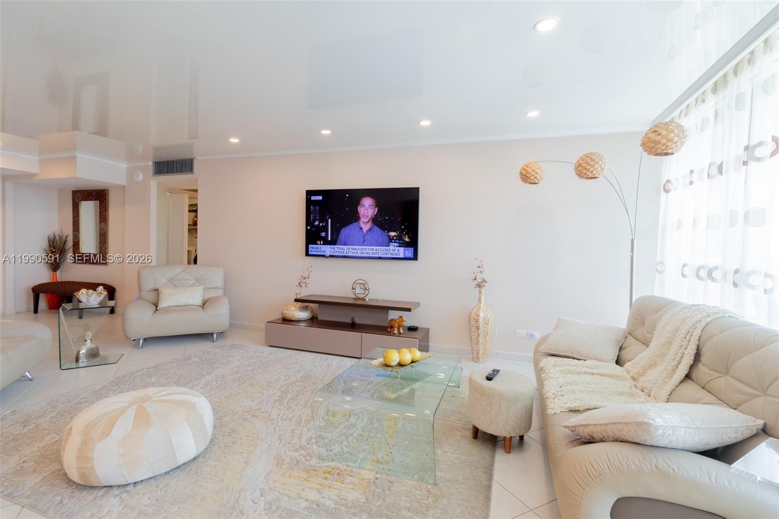 301 174th #2417 Sunny Isles Beach, FL 33160