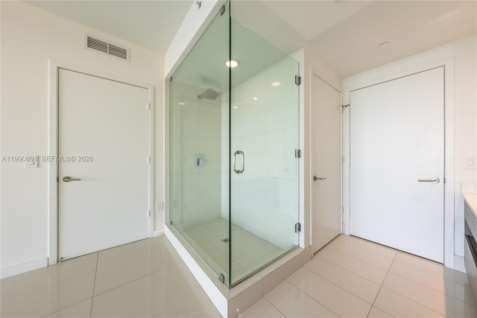 460 NE 28th St #707 Miami, FL 33137