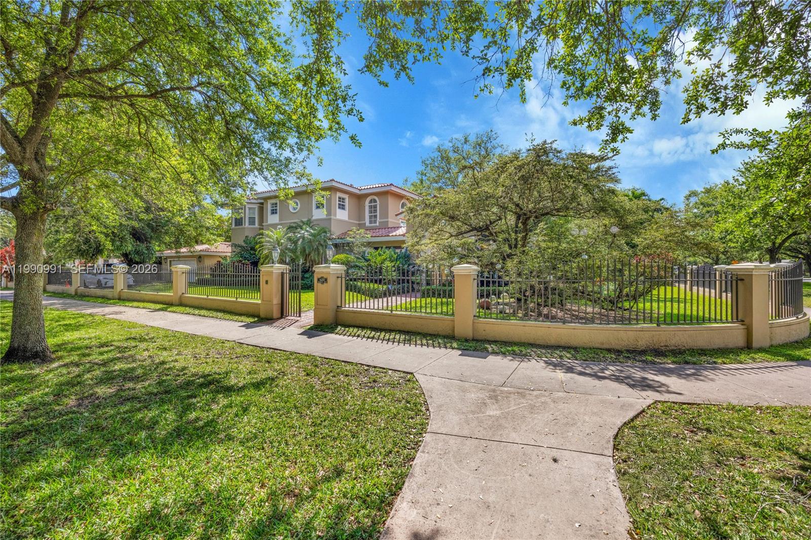 6200 Granada Blvd Coral Gables, FL 33146