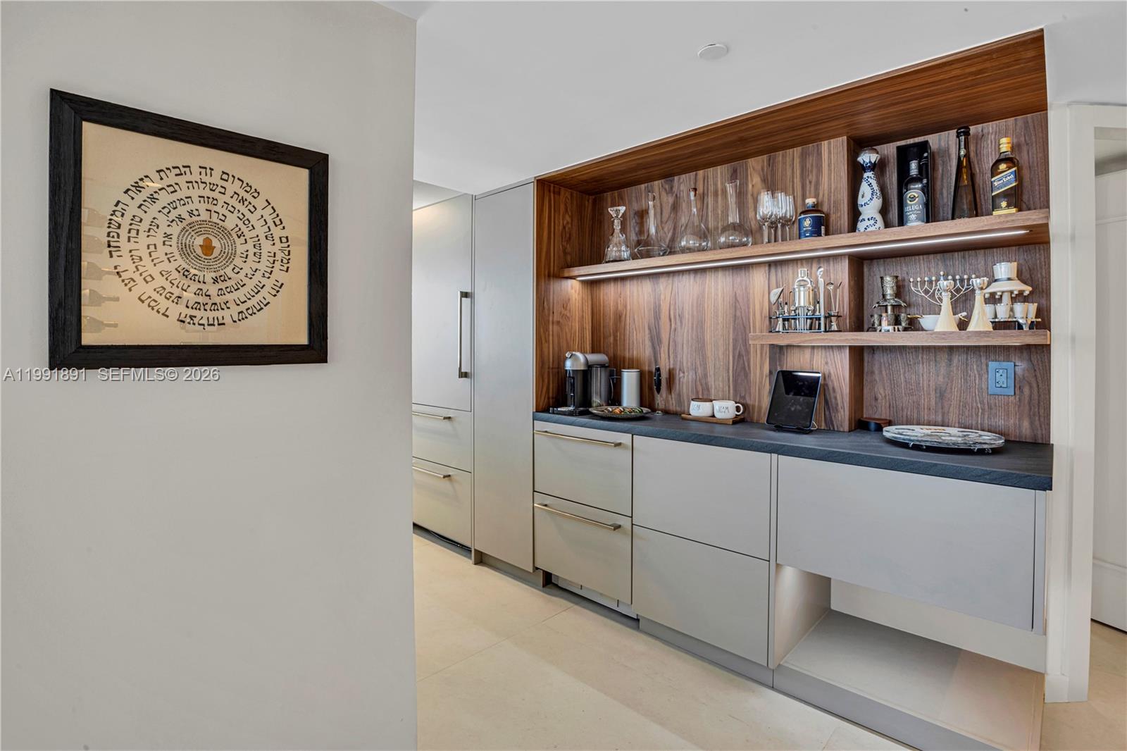 16485 Collins Ave #431 Sunny Isles Beach, FL 33160