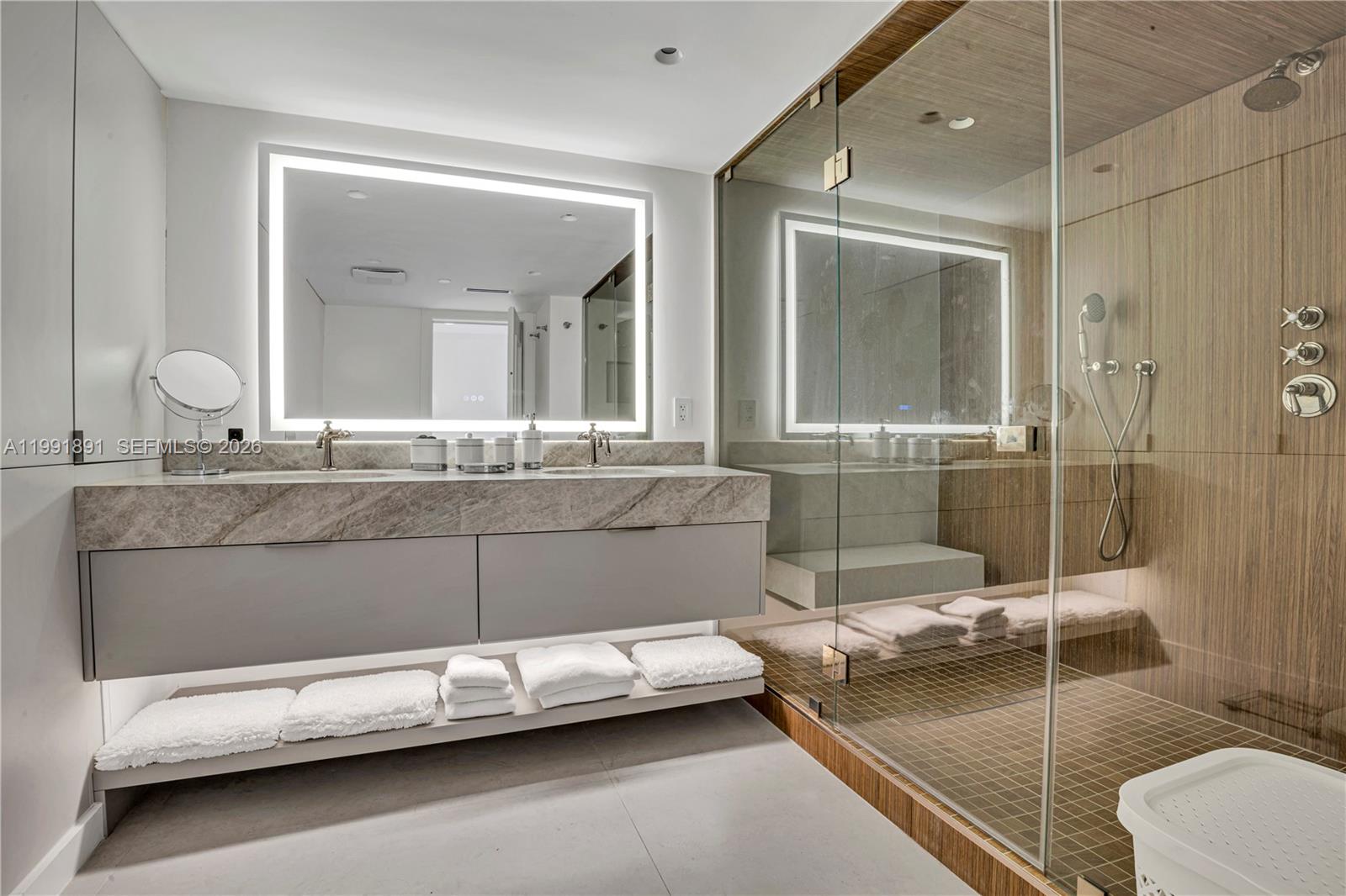 16485 Collins Ave #431 Sunny Isles Beach, FL 33160