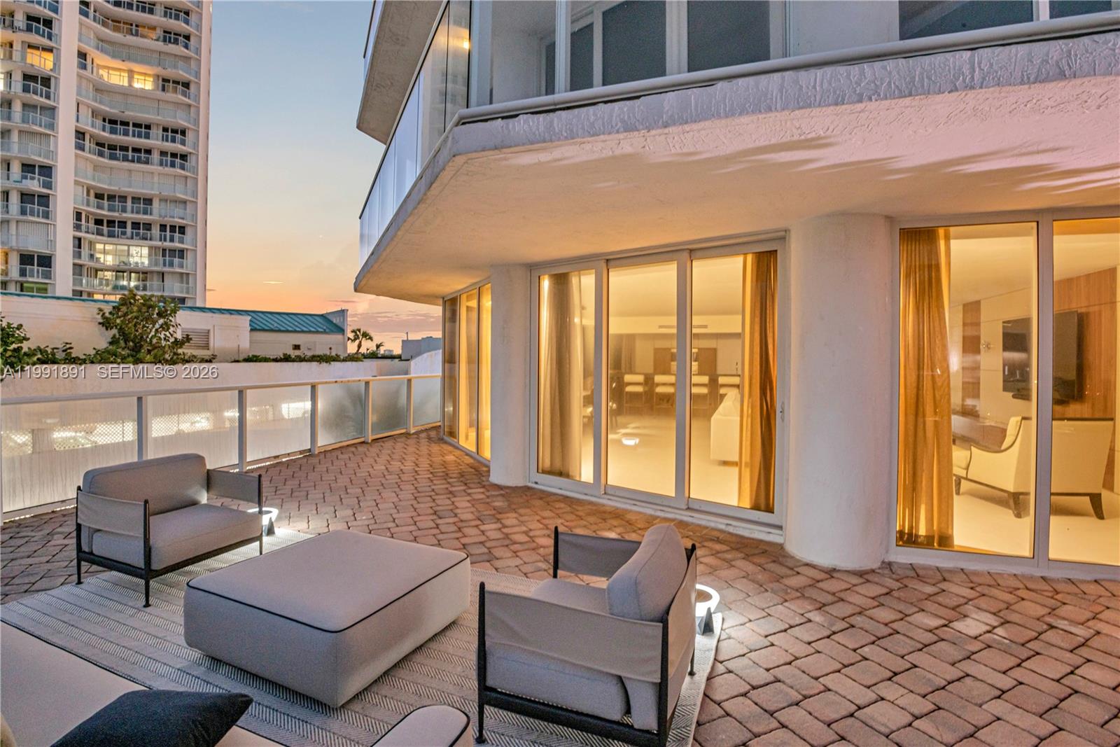 16485 Collins Ave #431 Sunny Isles Beach, FL 33160